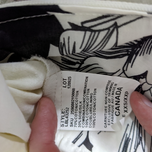 Tops - Picture 3 of 4